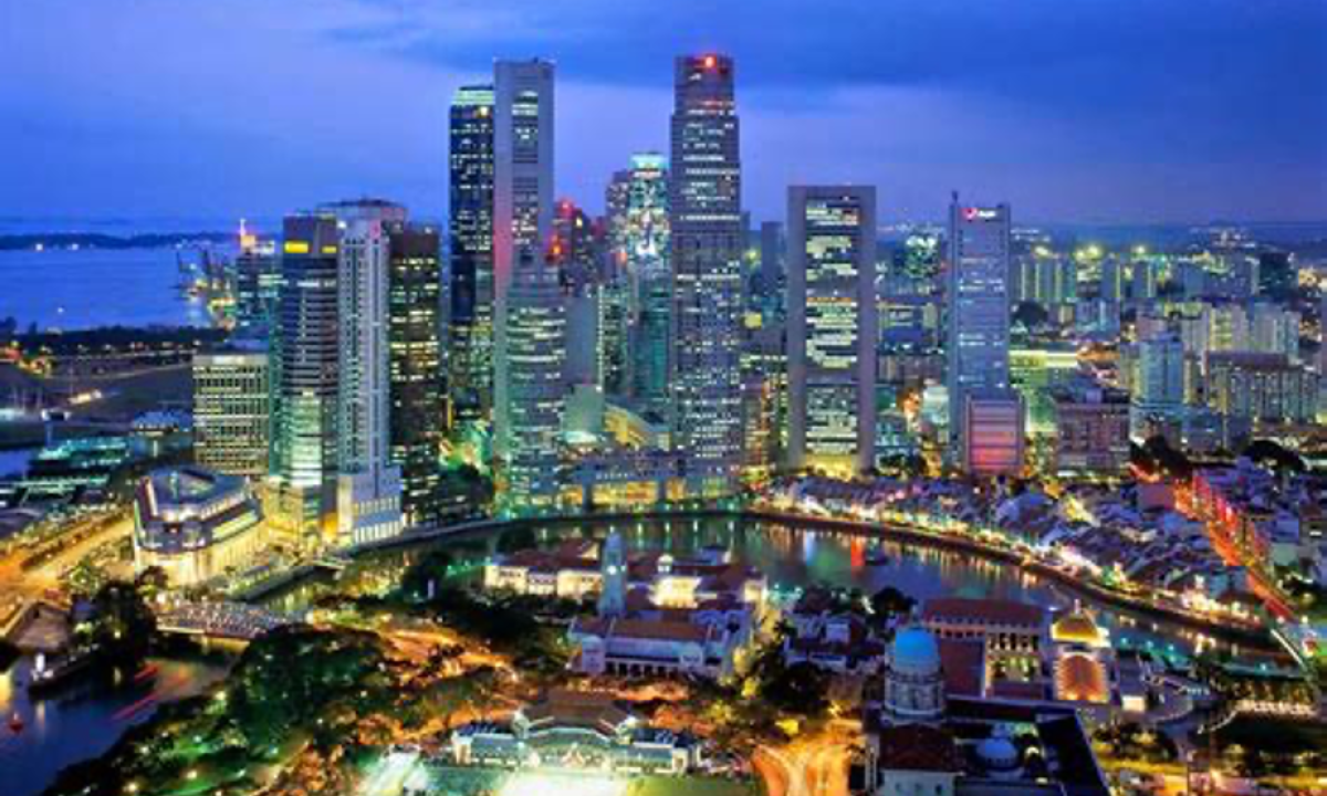 The relentless media aggression of the West in the East does not stop at Singapore and shoots itself in the foot.