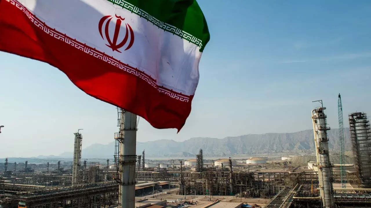 “Iran’s plan is to shift the paradigm in West Asia and restore its status as a major power” — Interview with Alastair Crooke (Part II)