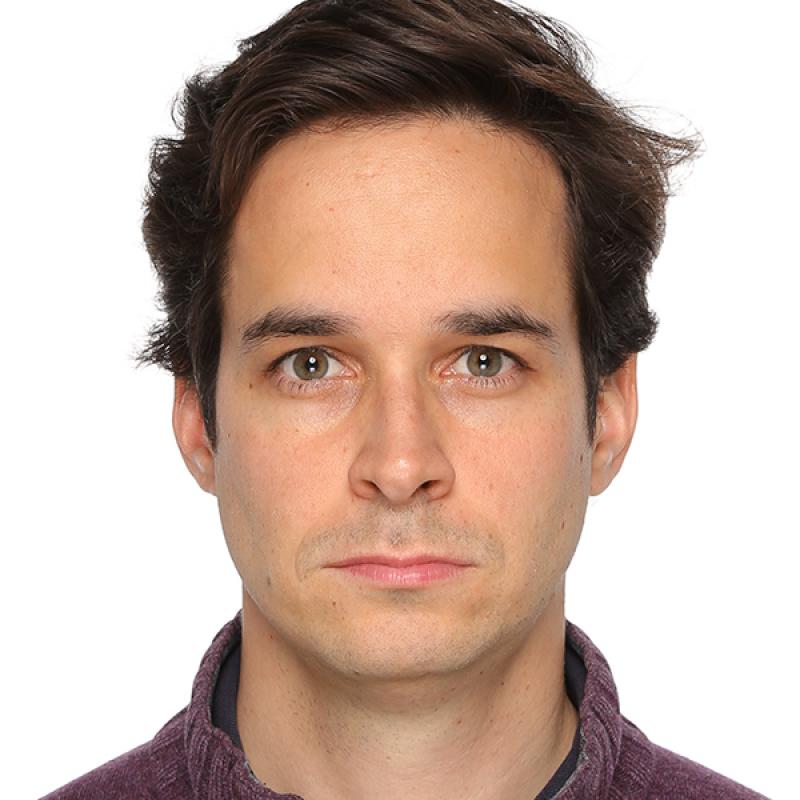 Максим Огюст